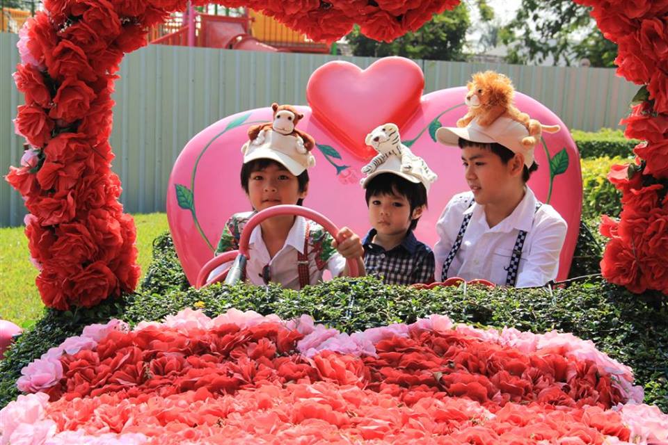 วันเฉลิม In Dream World