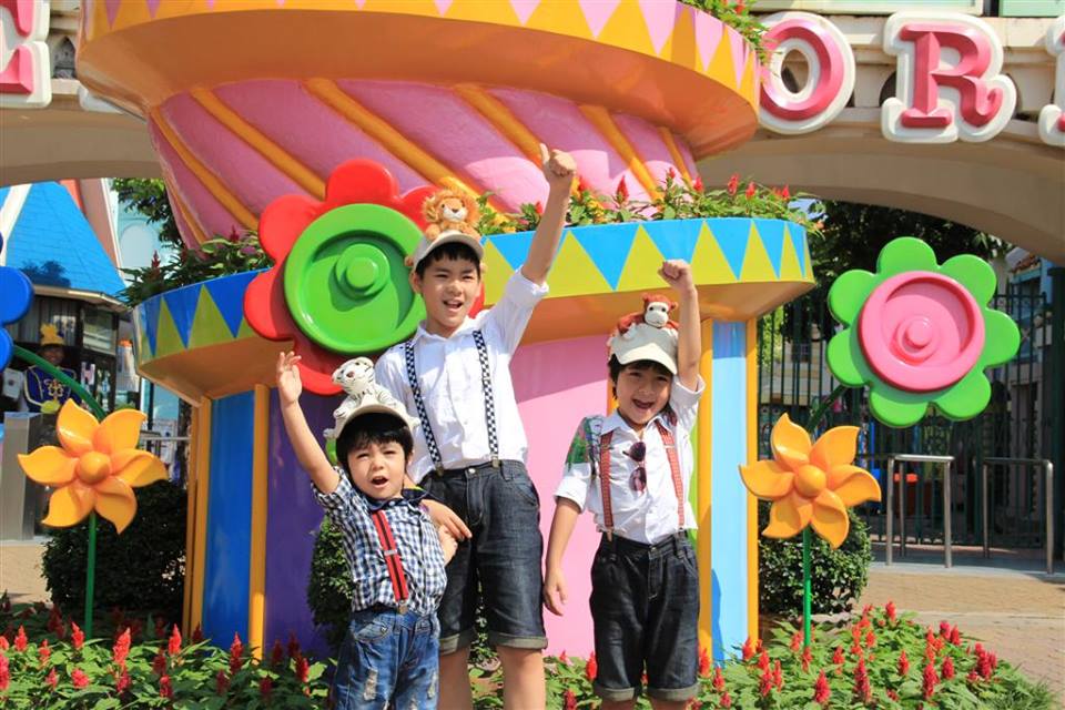 วันเฉลิม In Dream World