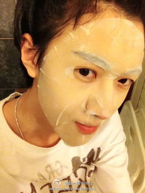 ตลึง!! หนุ่มหน้าสวยกว่าสาวๆ