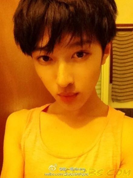 ตลึง!! หนุ่มหน้าสวยกว่าสาวๆ
