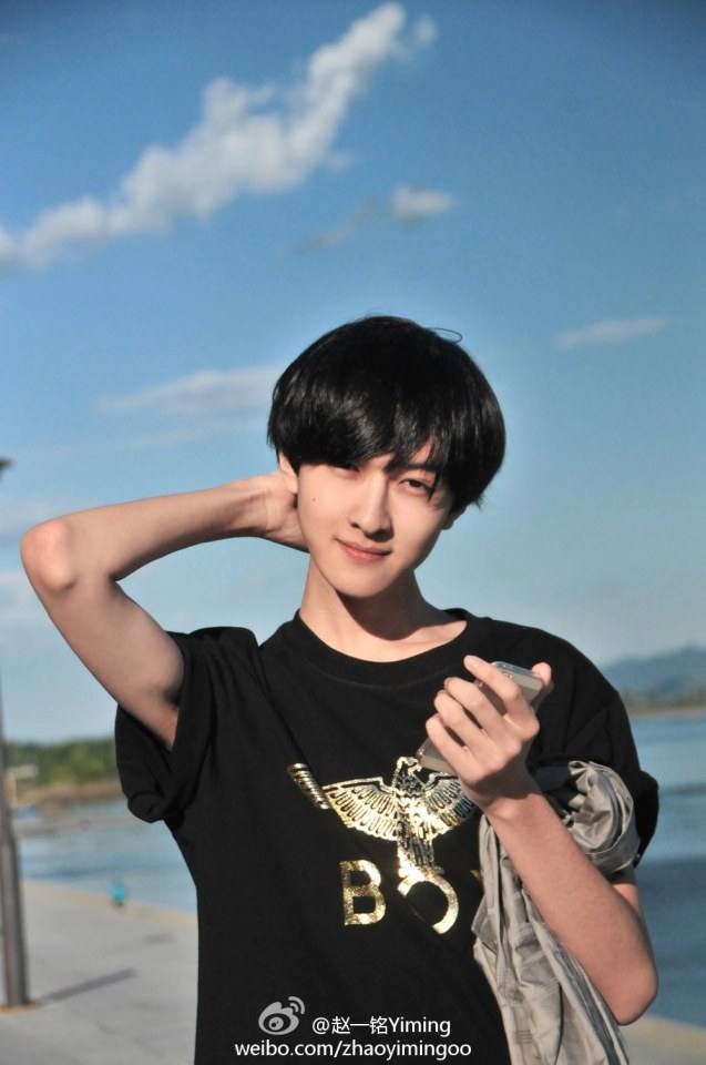 ตลึง!! หนุ่มหน้าสวยกว่าสาวๆ