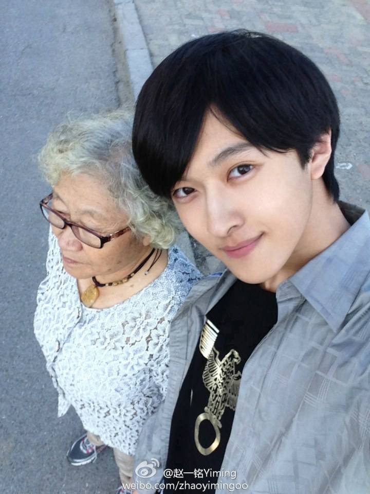 ตลึง!! หนุ่มหน้าสวยกว่าสาวๆ