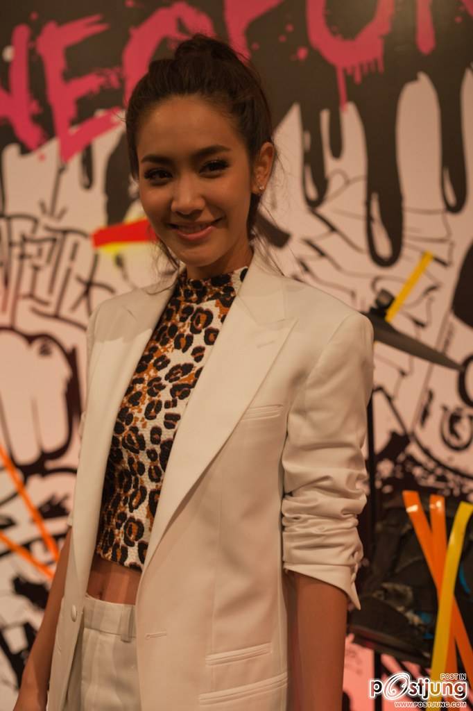 Peach, Min, Toni, Meaw, Koolcheng Trịnh T&uacute; Trung - Neopunk Event