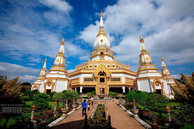 พระมหาเจดีย์ชัยมงคล