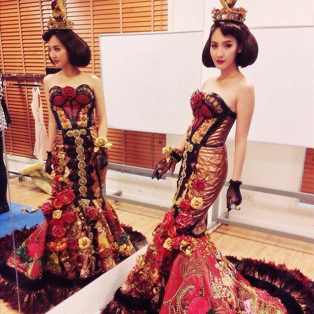 มิน พีชญา สวยอลังการ .