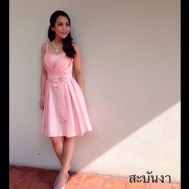 จั๊กจั่น อคัมย์สิริ สวยเรียบเบา ๆ .