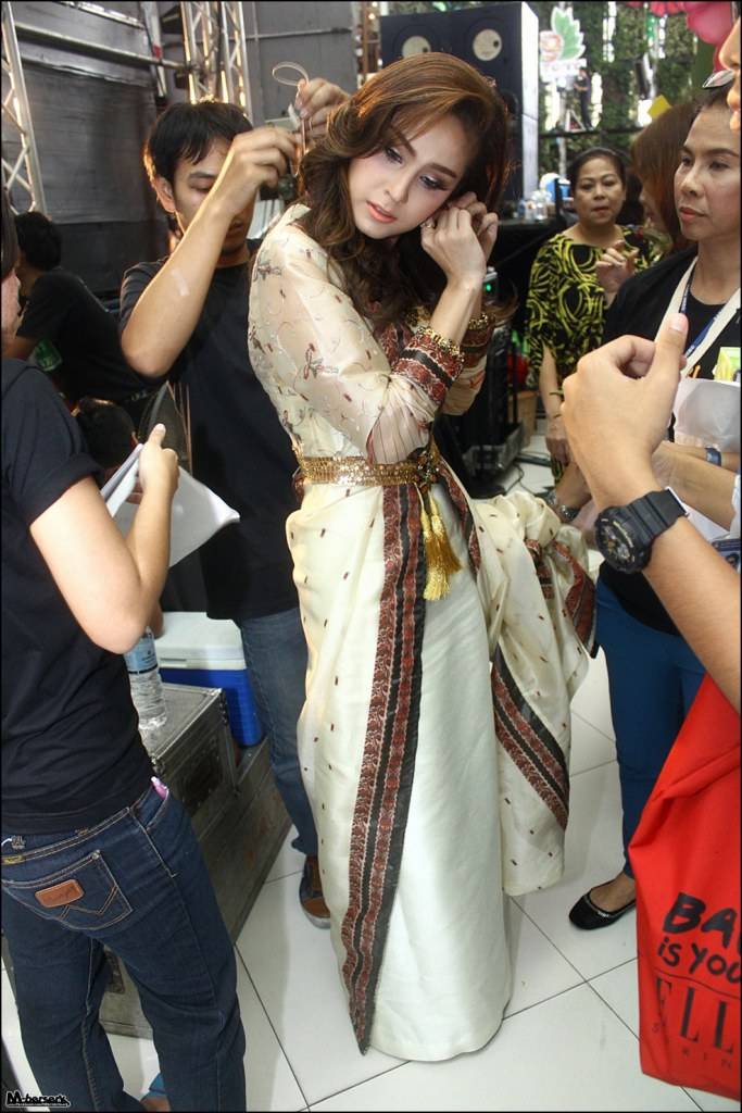 ขวัญ อุษามณี สวยสะพรึง
