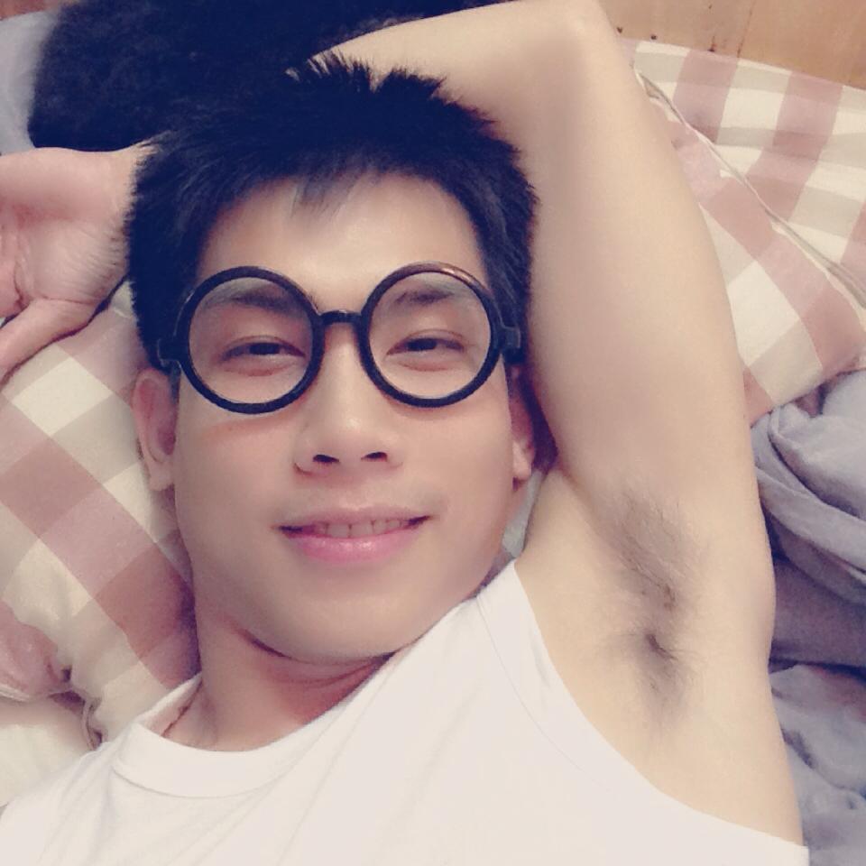 ขอเสียงสมาคมนิยมหนุ่มน่ารัก หน่อยจิ