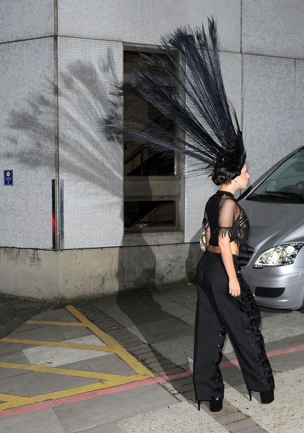LADY GAGA IN LOUIS VUITTON