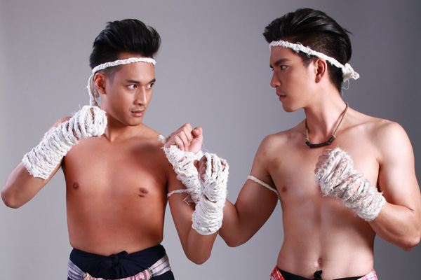 มาดูรูปตัวละครสำคัญๆในละครฟอร์มยักษ์ "เรือนกาหลง" กันจ้า !