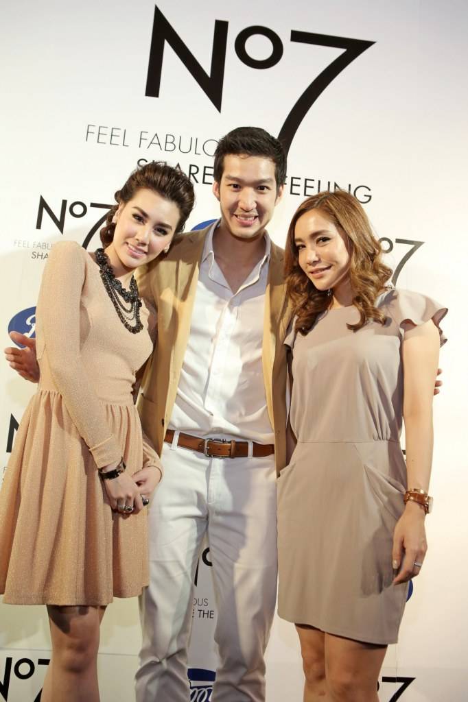 &ldquo;เดี่ยว&rdquo; โชว์อาวุธคู่ใจ! "จับคู่รองพื้นสวยเป๊ะ!" กับ No7