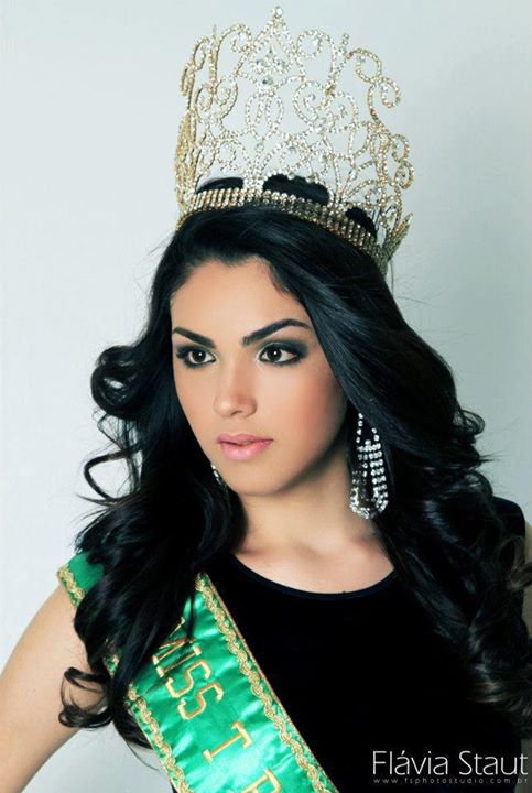 Miss International Queen 2013 ได้แก่....Macela Ohio (Brazil)