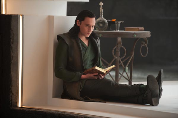 บิ๊กบอส &ldquo;มาร์เวล&rdquo; &ldquo;เควิน ไฟกี&rdquo; ระดมทีม นำความยิ่งใหญ่ เข้มข้น แอ็คชั่น สู่ &ldquo;Thor : The Dark World&rdquo;