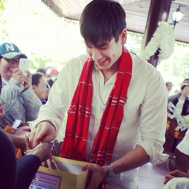 อัพเดท ณเดชน์ ซุปตาร์ลูกอีสานสุดหล่อจากigแม่แก้ว : @keaw_jung หล่อทะเล้น แถมยังติดดินสุดๆ ^..04..^
