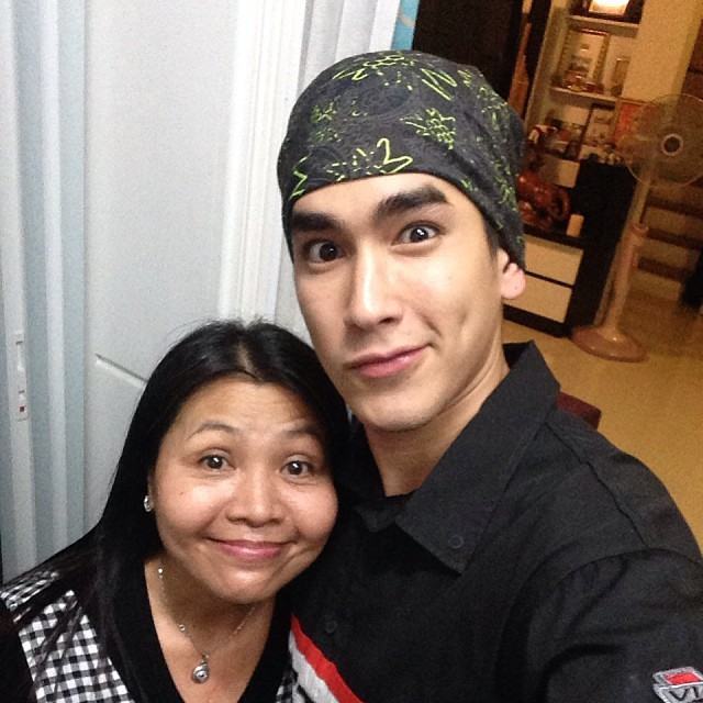 อัพเดท ณเดชน์ ซุปตาร์ลูกอีสานสุดหล่อจากigแม่แก้ว : @keaw_jung หล่อทะเล้น แถมยังติดดินสุดๆ ^..05..^