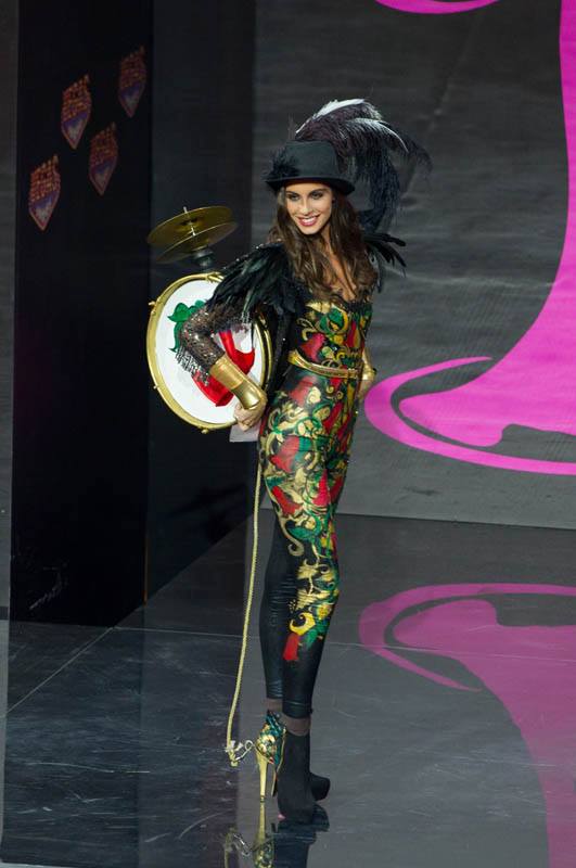 Road to Moscow - MU2013 - National Costume