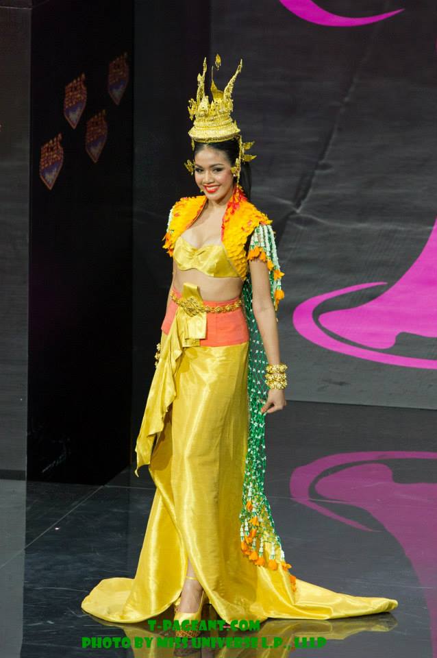 "ลิต้า" โชว์ชุดประจำชาติได้อย่างสวยงาม
