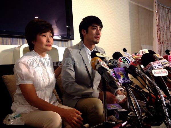 นายแมนมาก! บอย ปกรณ์ ยืดอกรับแบบลูกผู้ชาย แถลงทั้งน้ำตาว่ารูปหลุดยืนรูดซิปปลายเท้าหญิงสาว คือตนจริง!