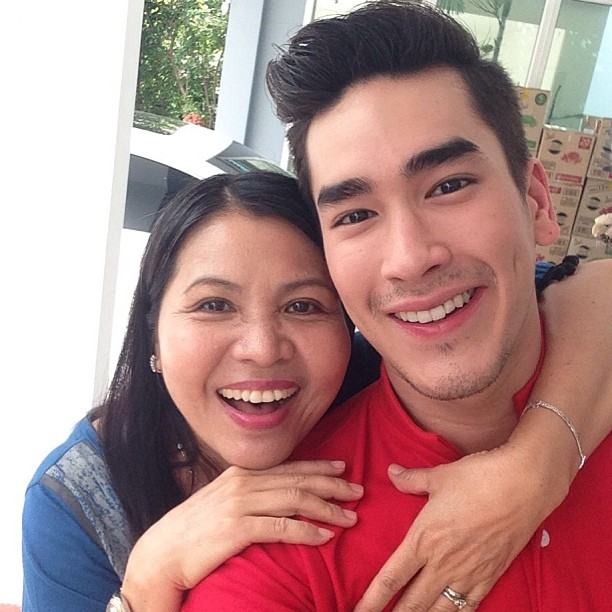 อัพเดท ณเดชน์ ซุปตาร์ลูกอีสานสุดหล่อจากigแม่แก้ว : @keaw_jung หล่อทะเล้น แถมยังติดดินสุดๆ ^..08..^