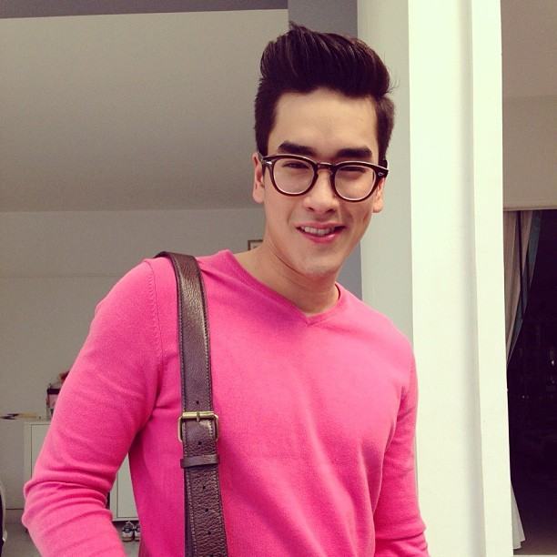 อัพเดท ณเดชน์ ซุปตาร์ลูกอีสานสุดหล่อจากigแม่แก้ว : @keaw_jung หล่อทะเล้น แถมยังติดดินสุดๆ ^..09..^