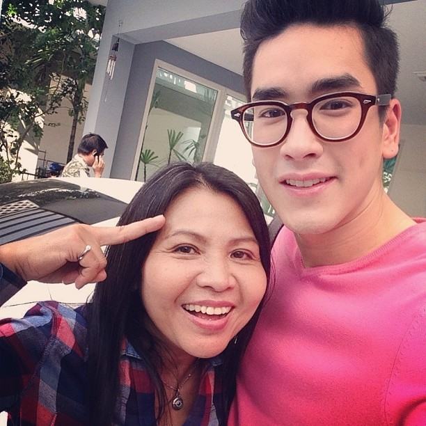 อัพเดท ณเดชน์ ซุปตาร์ลูกอีสานสุดหล่อจากigแม่แก้ว : @keaw_jung หล่อทะเล้น แถมยังติดดินสุดๆ ^..09..^