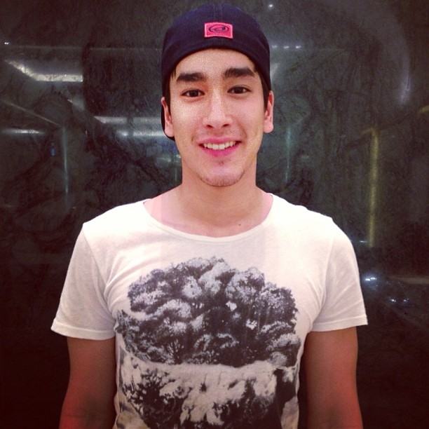 อัพเดท ณเดชน์ ซุปตาร์ลูกอีสานสุดหล่อจากigแม่แก้ว : @keaw_jung หล่อทะเล้น แถมยังติดดินสุดๆ ^..14..^