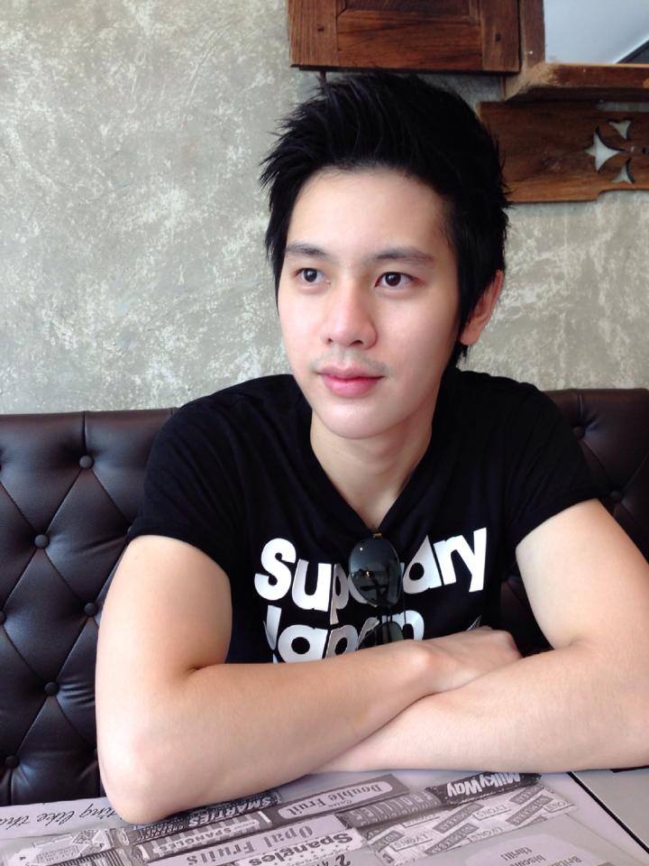 กานต์ กุลานุพงศ์