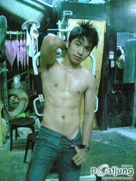 หล่อขอโชว์