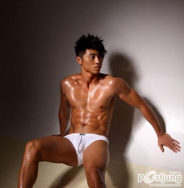 หล่อแต่...อุต๊ะๆ