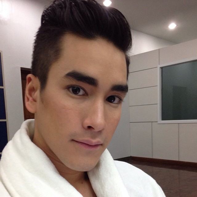 อัพเดท ณเดชน์ ซุปตาร์ลูกอีสานสุดหล่อจากigแม่แก้ว : @keaw_jung หล่อทะเล้น แถมยังติดดินสุดๆ ^..17..^