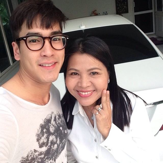 อัพเดท ณเดชน์ ซุปตาร์ลูกอีสานสุดหล่อจากigแม่แก้ว : @keaw_jung หล่อทะเล้น แถมยังติดดินสุดๆ ^..17..^