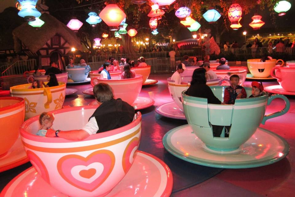 Cup Ride ถ้วยหมุน