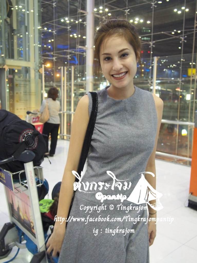 ขวัญ อุษามณี เดินทางไปถ่ายแบบที่ปารีส