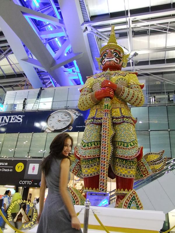 ขวัญ อุษามณี เดินทางไปถ่ายแบบที่ปารีส