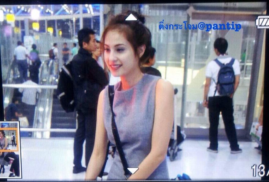 ขวัญ อุษามณี เดินทางไปถ่ายแบบที่ปารีส