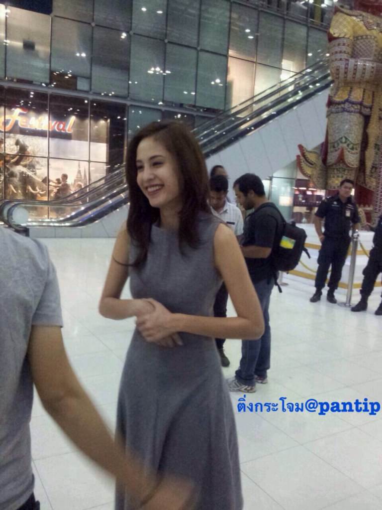 ขวัญ อุษามณี เดินทางไปถ่ายแบบที่ปารีส