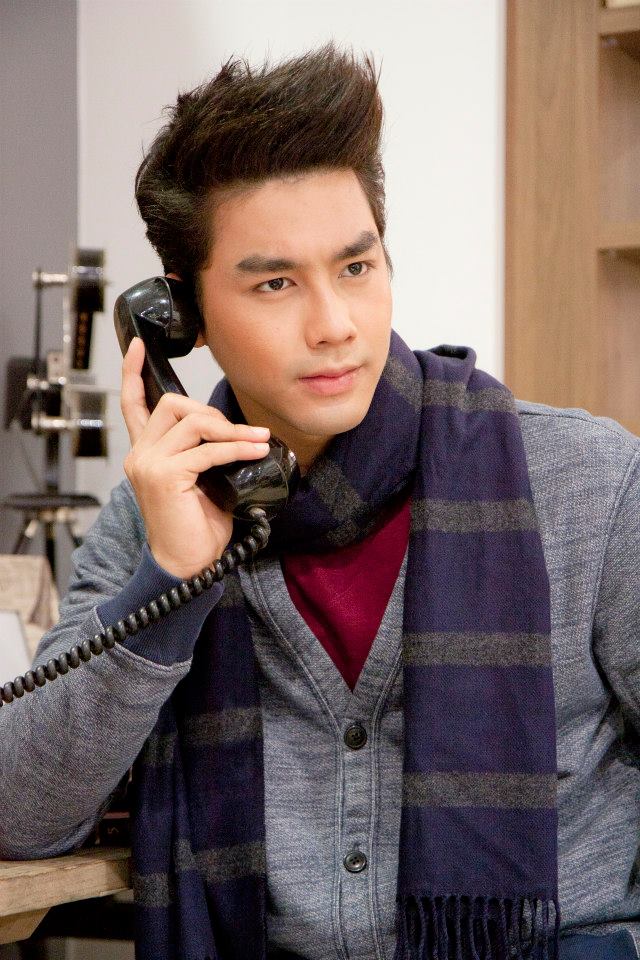 เพ็ชร ฐกฤต เบี้องหลังถ่ายแบบ C.LIFE Free Magazine