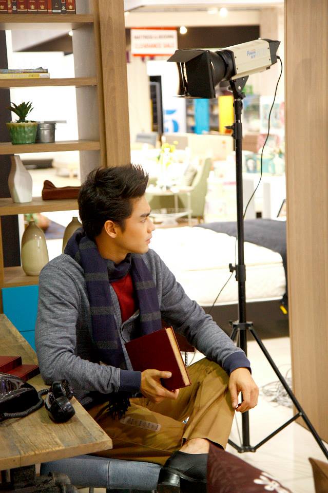 เพ็ชร ฐกฤต เบี้องหลังถ่ายแบบ C.LIFE Free Magazine