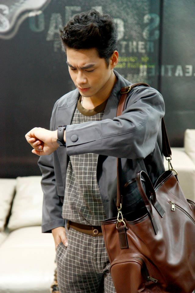 เพ็ชร ฐกฤต เบี้องหลังถ่ายแบบ C.LIFE Free Magazine