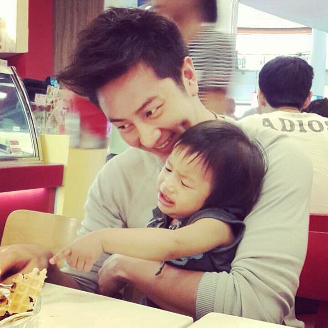 กิจ กฤตฎ์ อีกซักชุด