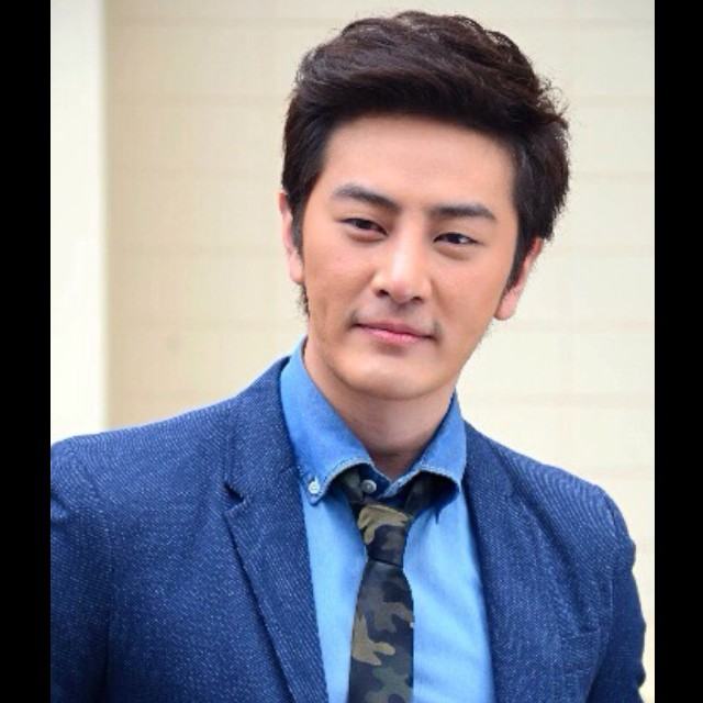 กิจ กฤตฎ์ อีกซักชุด