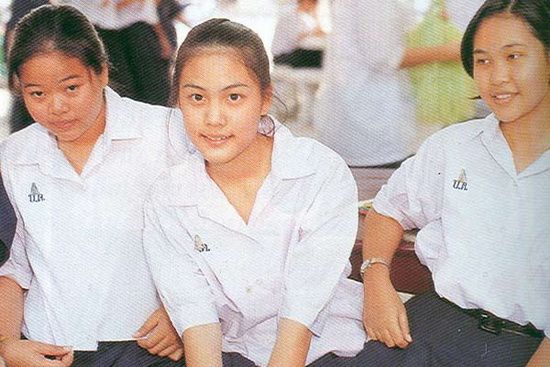 เปิดภาพ เหล่านางเอกซุปตาร์ สมัยเรียน มัธยม ..!