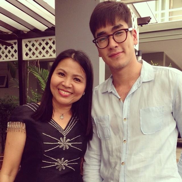 อัพเดท ณเดชน์ ซุปตาร์ลูกอีสานสุดหล่อจากigแม่แก้ว : @keaw_jung หล่อทะเล้น แถมยังติดดินสุดๆ ^..21..^
