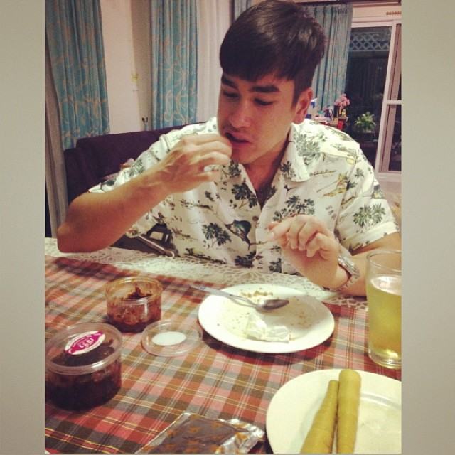 อัพเดท ณเดชน์ ซุปตาร์ลูกอีสานสุดหล่อจากigแม่แก้ว : @keaw_jung หล่อทะเล้น แถมยังติดดินสุดๆ ^..22..^