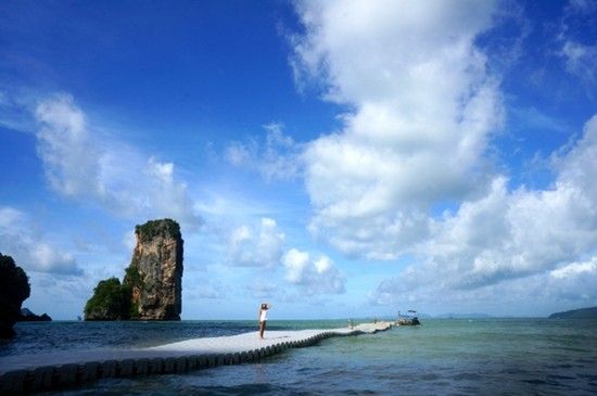 เทย่า โรเจอร์ส เผยภาพในชุดว่ายน้ำ กับทริปเที่ยวกระบี่