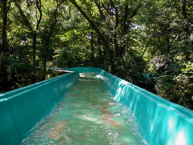 Log Flume ล่องแก่งผจญภัย