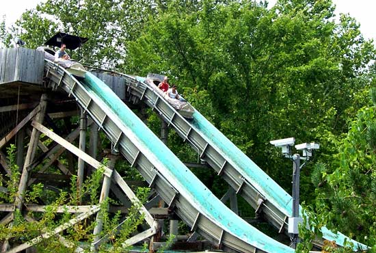 Log Flume ล่องแก่งผจญภัย