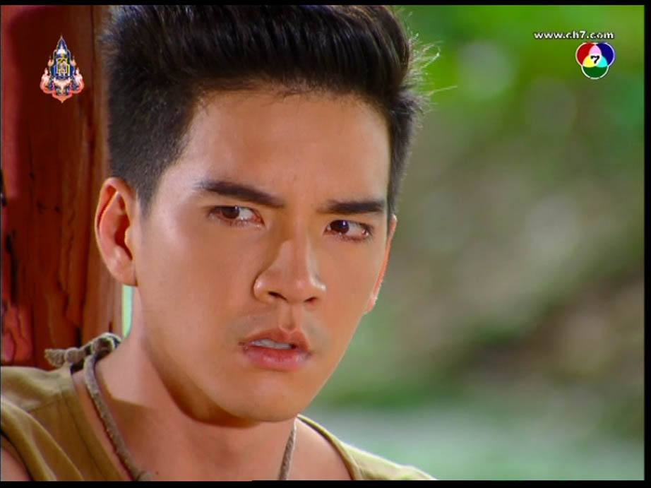กล้ามขาวๆ (นิว วงศกร) ในเรือนกาหลง