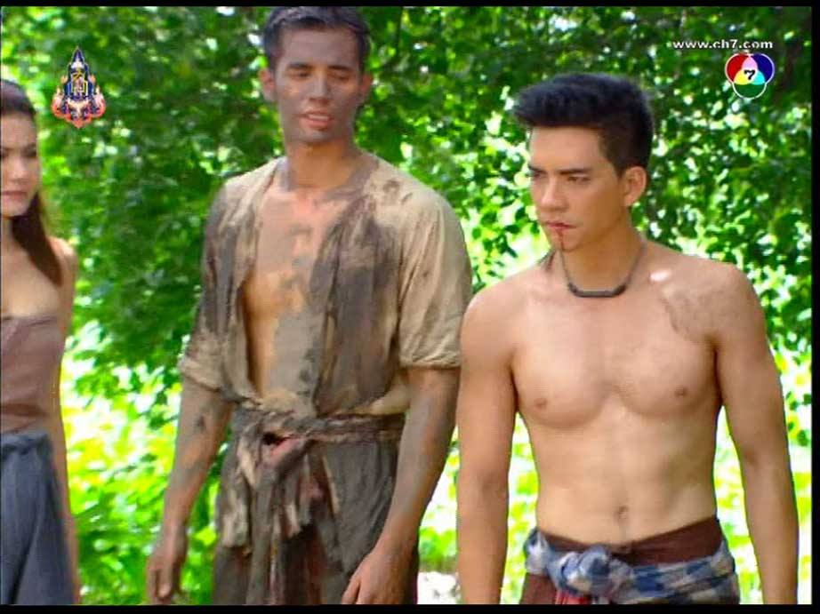 กล้ามขาวๆ (นิว วงศกร) ในเรือนกาหลง