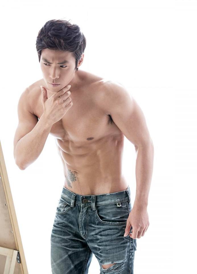 ถอดโชว์เรือนร่าง 379